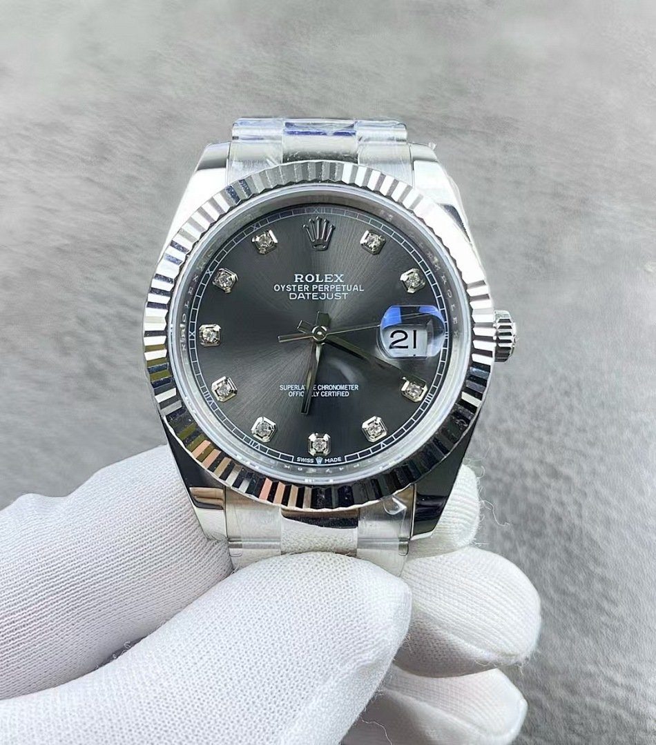 Top watch 0075