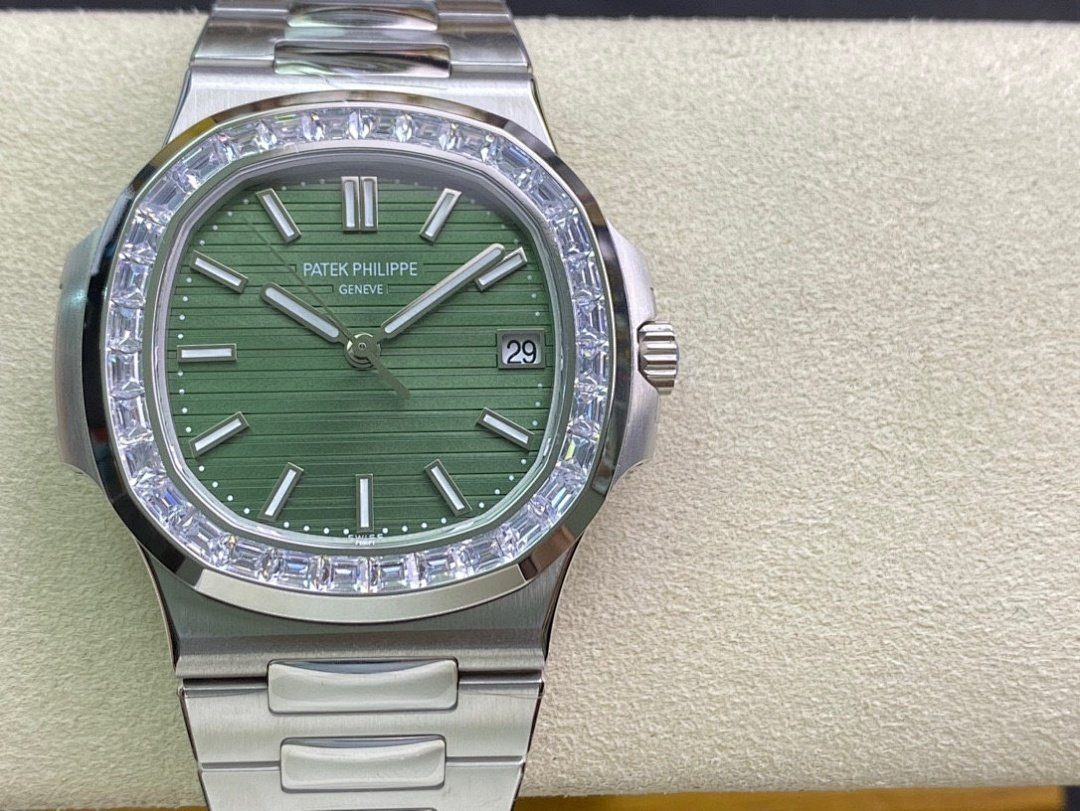 Watch0172