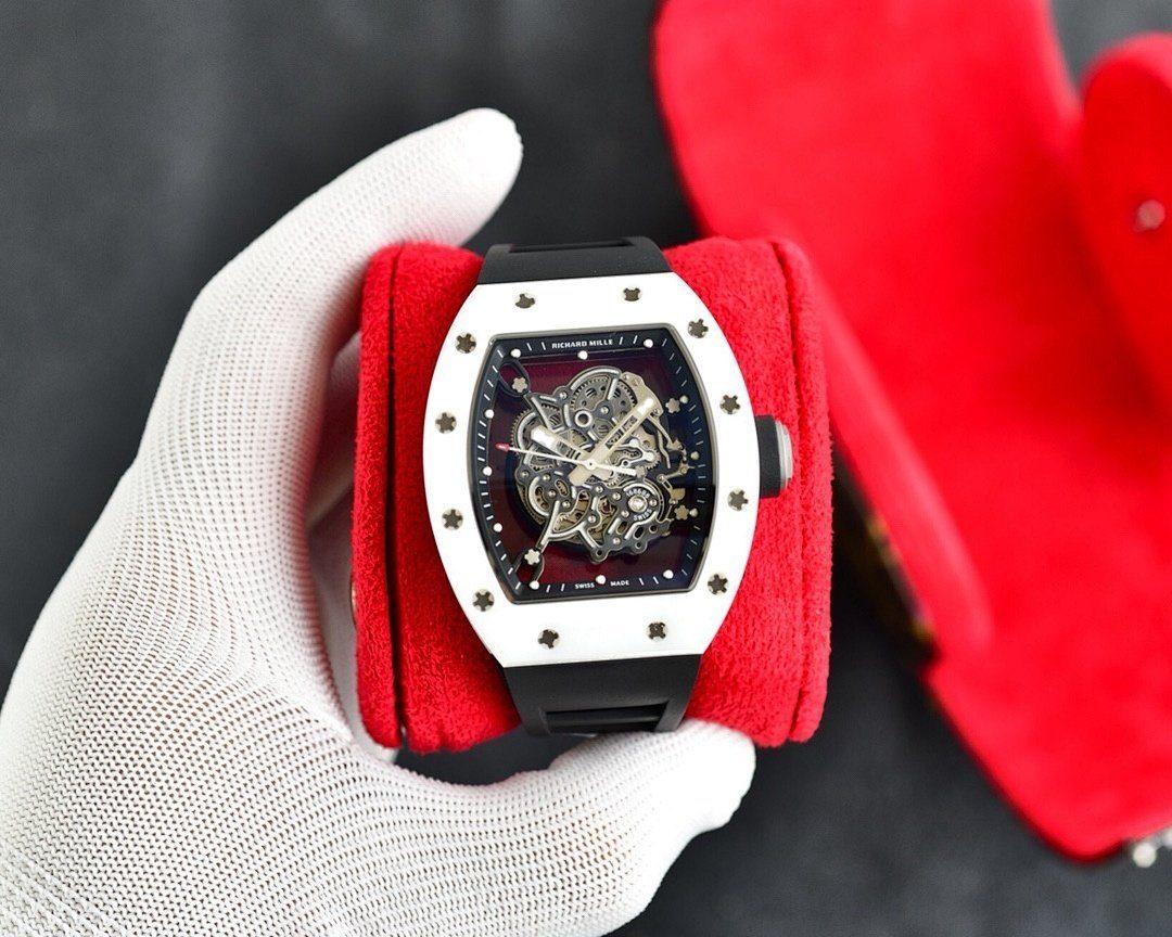 Watch0270