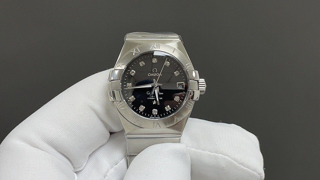 Watch0272