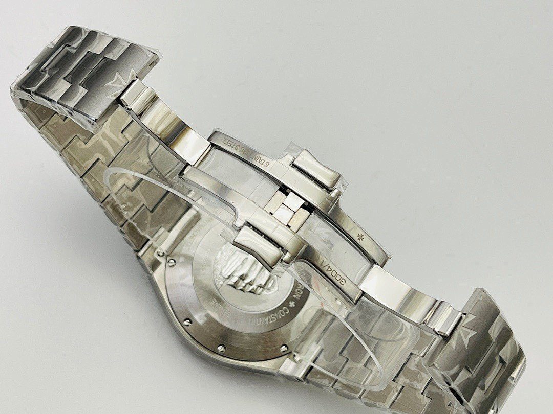 Watch0340