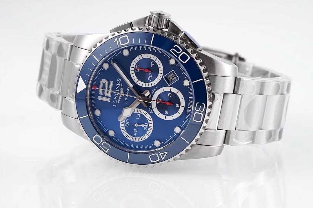 Watch0351