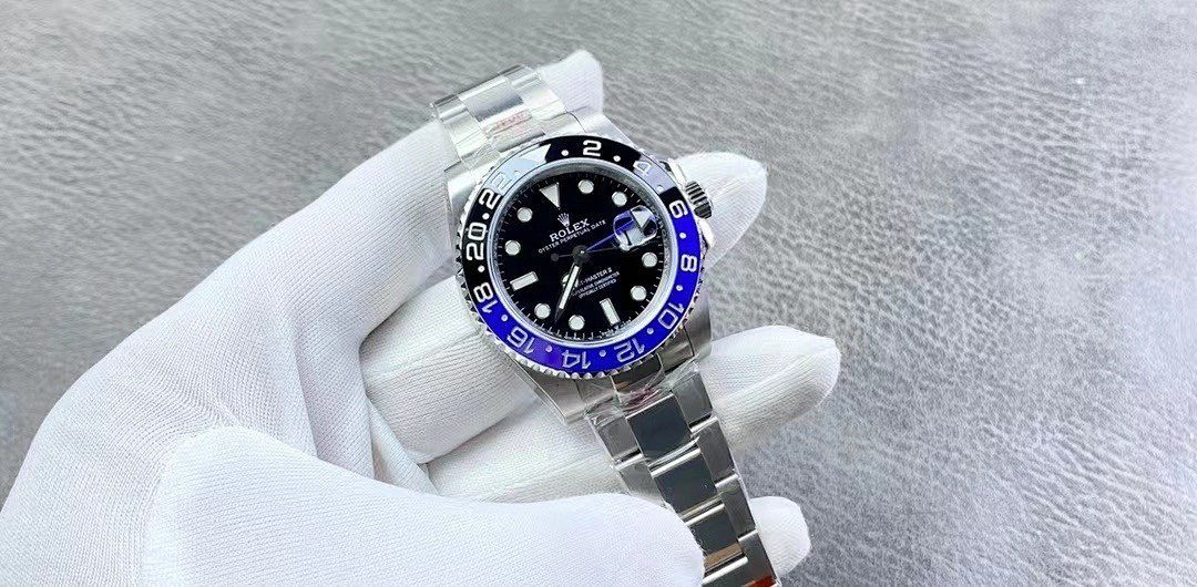 Watch0359