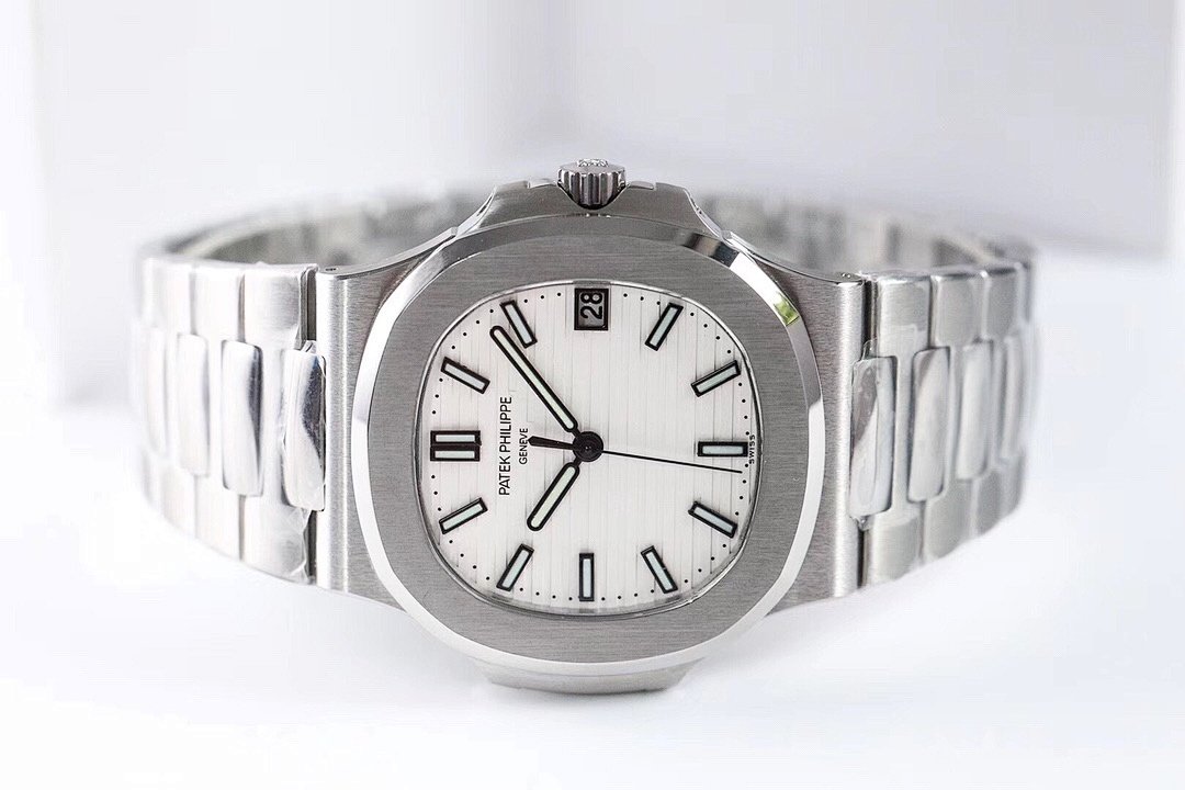 Watch0376