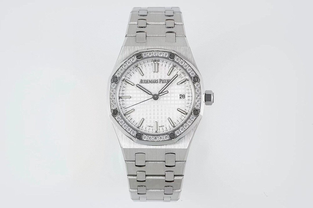 Watch0400