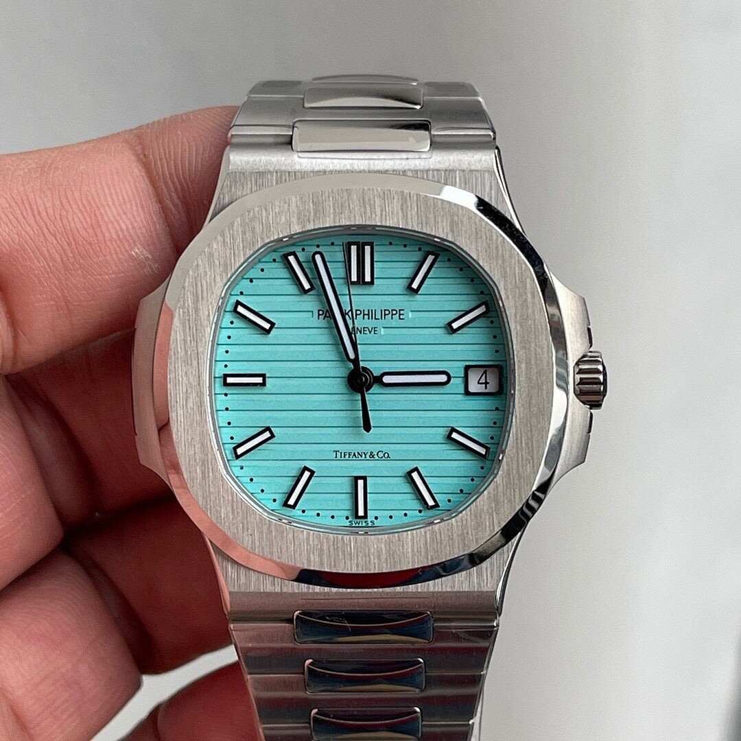Watch0437
