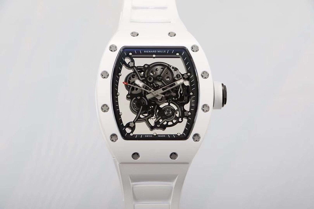 Watch0470