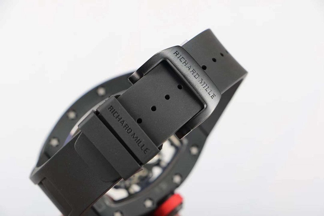 Watch0476