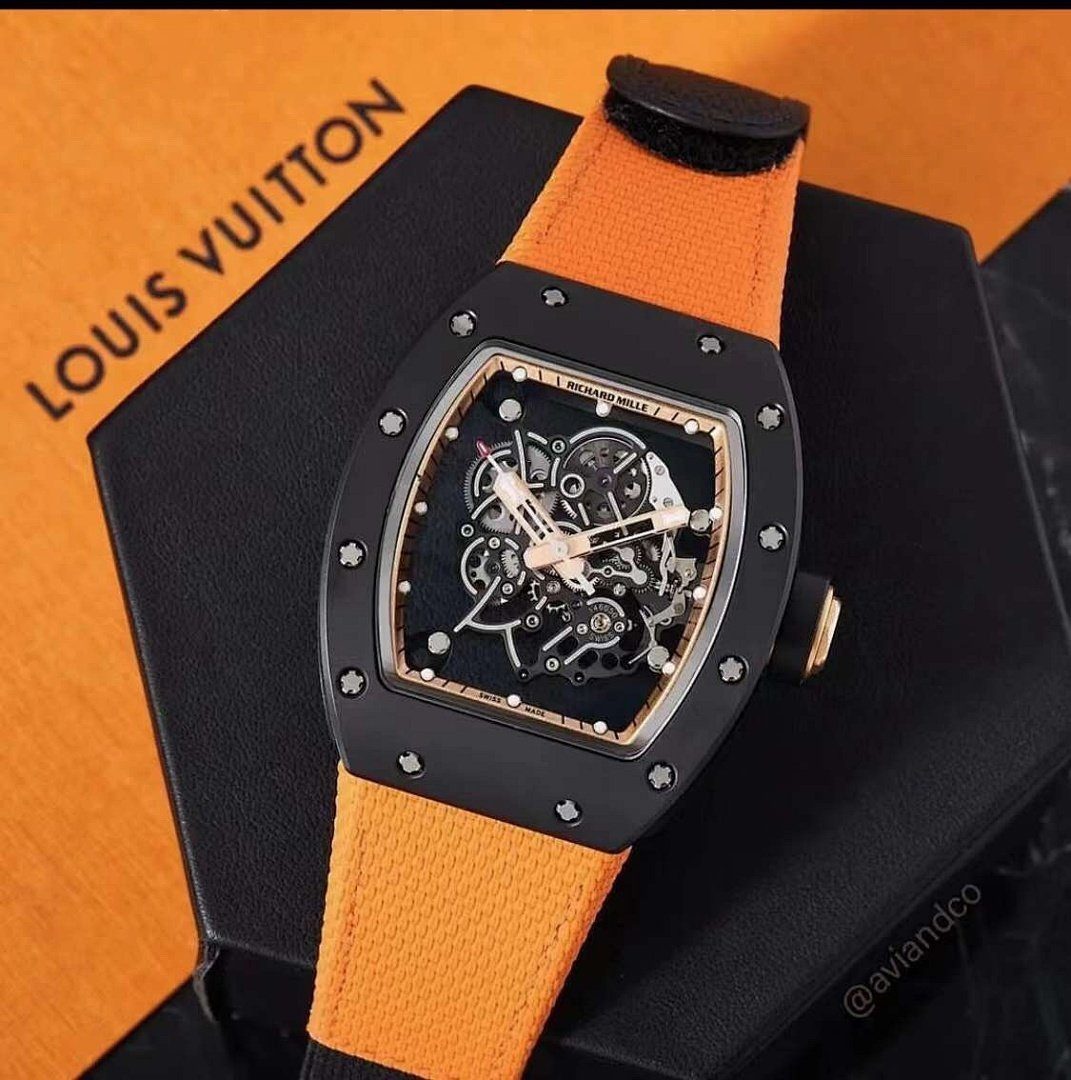 Watch0485