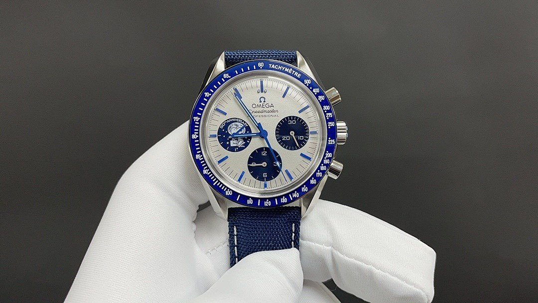 Watch0495