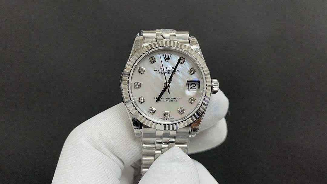 Watch0540