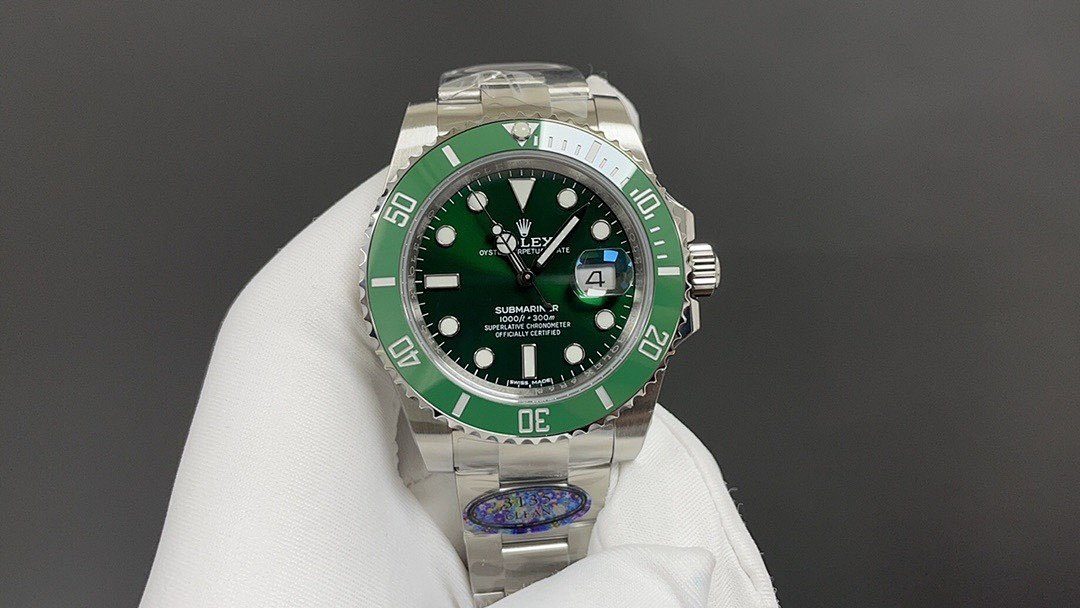 Watch0557